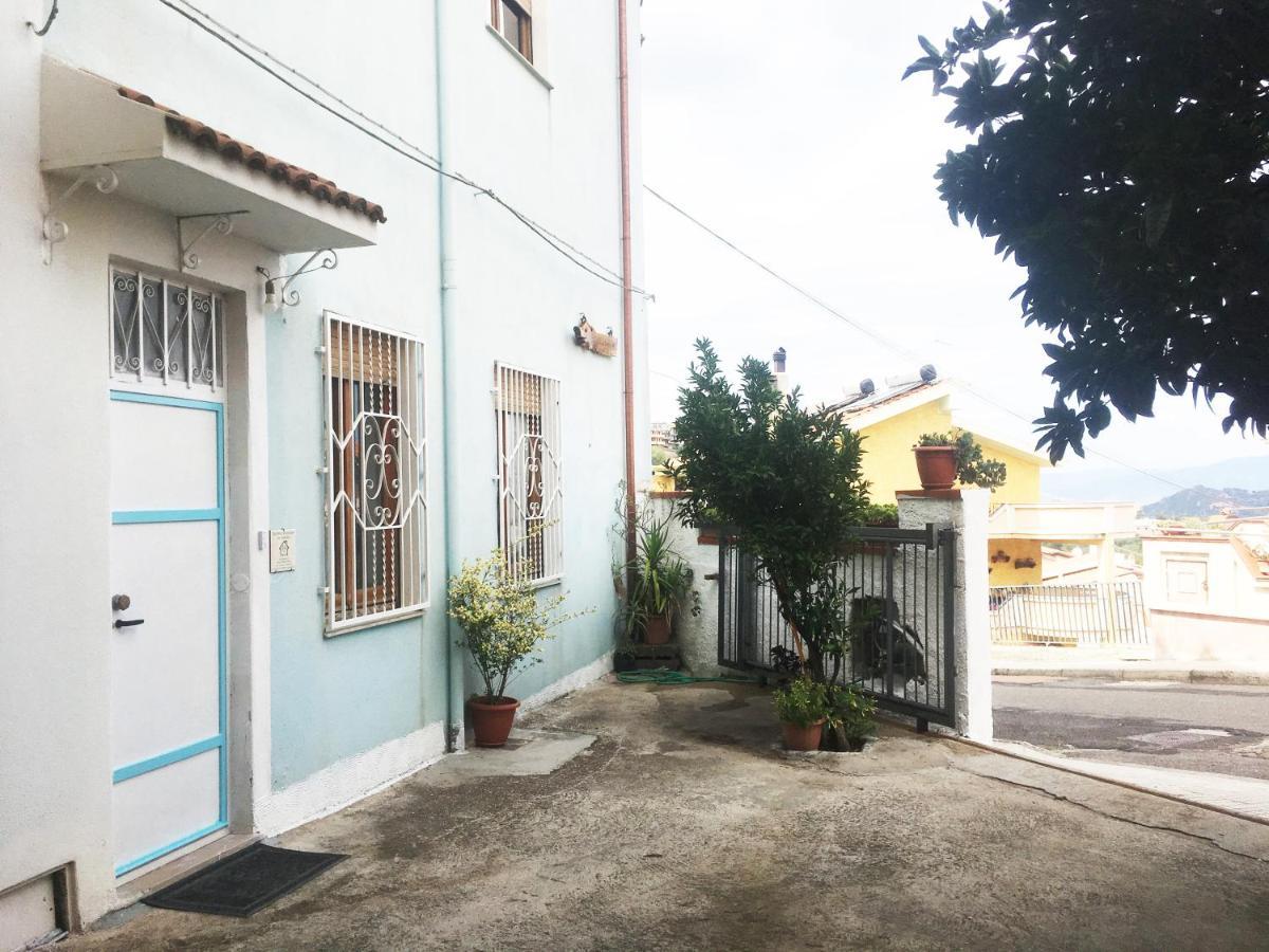 Bed And Breakfast Da Antonio - オルゴーゾロ エクステリア 写真